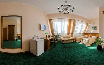 Улучшенный двухместный номер с 2 отдельными кроватями в Гостинице Сударушка